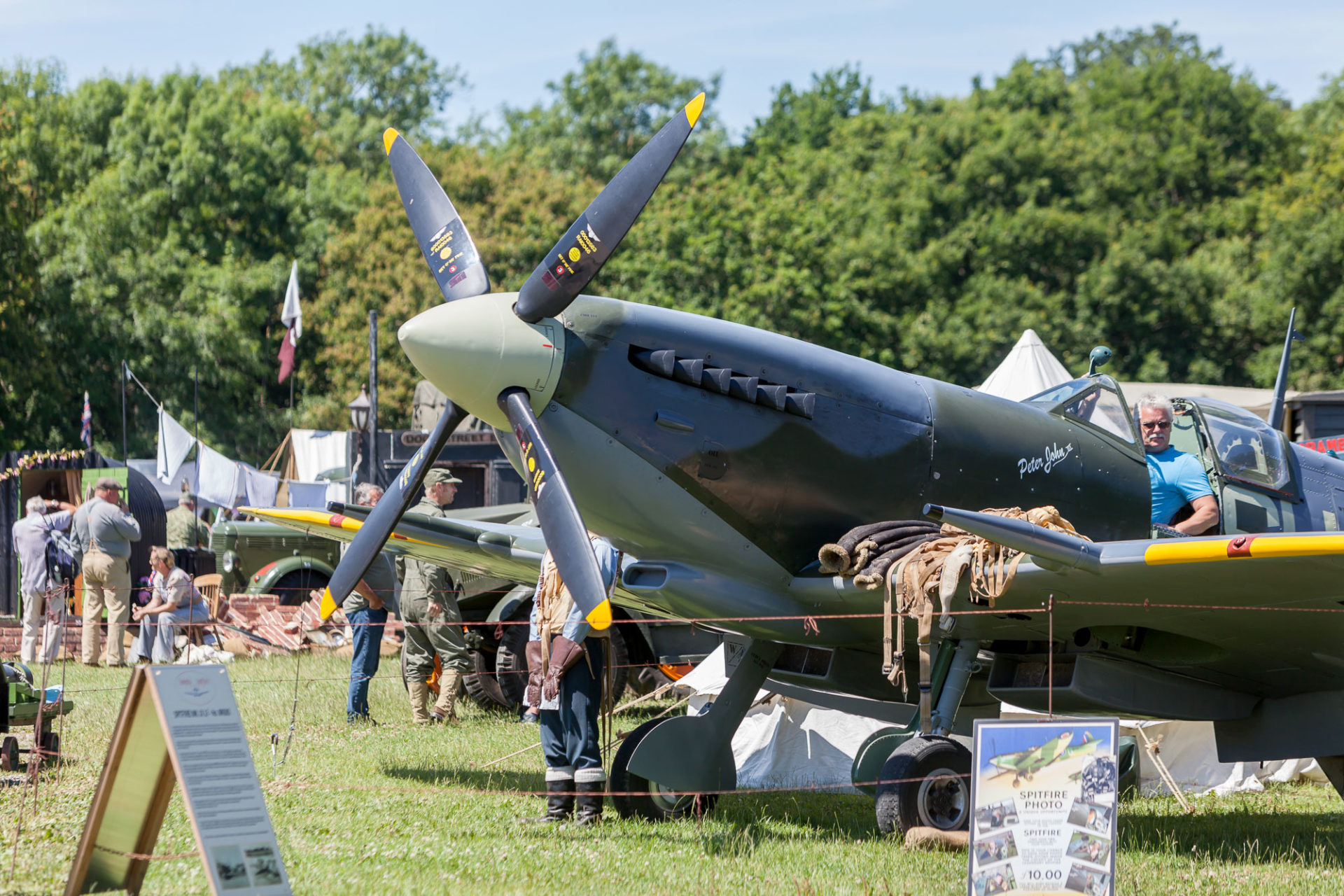 An old plane at the 1940s Experience, Isle of Wight Steam Railway